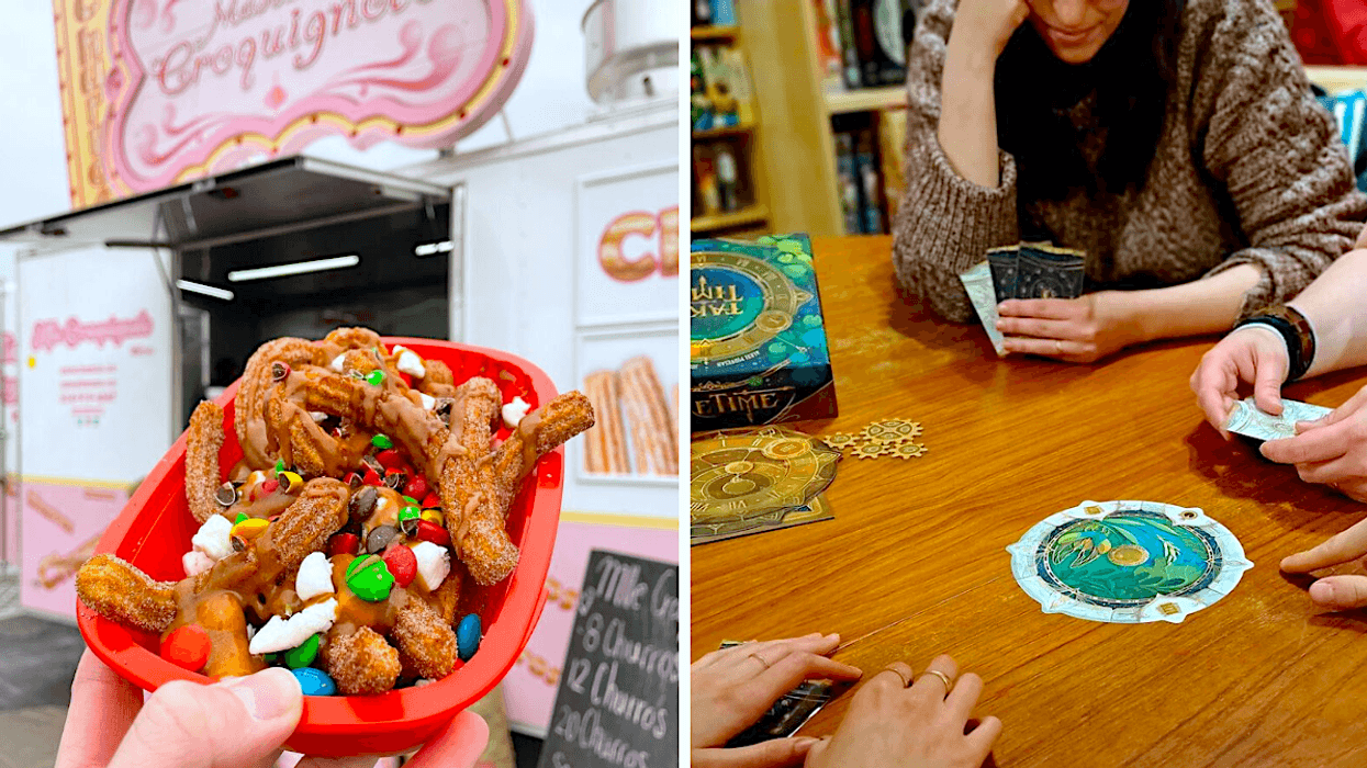 Une poutine sucrée au churros. Droite : Une table de jeu de société.