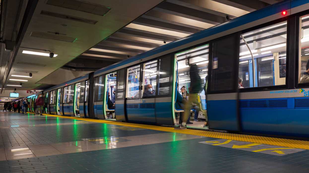 Une rame du métro de Montréal.