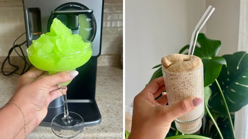 Une slush dans une main. Droite : un cappucino glac\u00e9 dans une main.