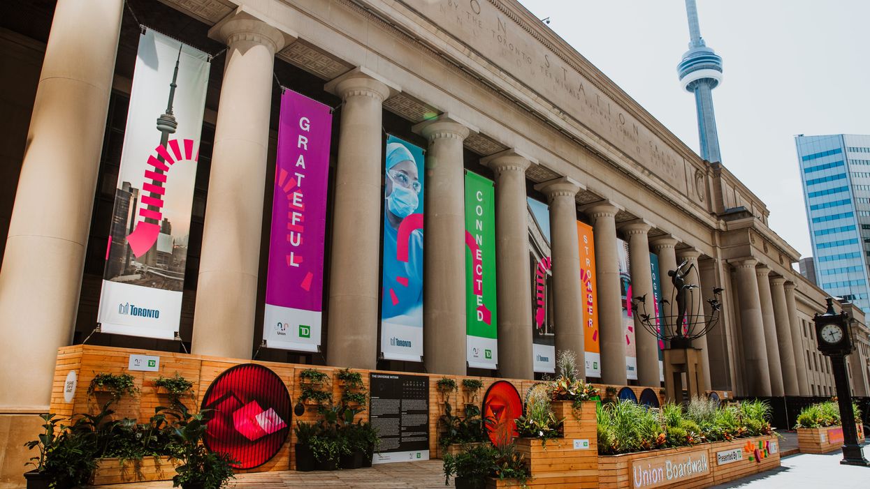 Union Station Boardwalk Will Transport You To Somewhere More Tropical This Summer