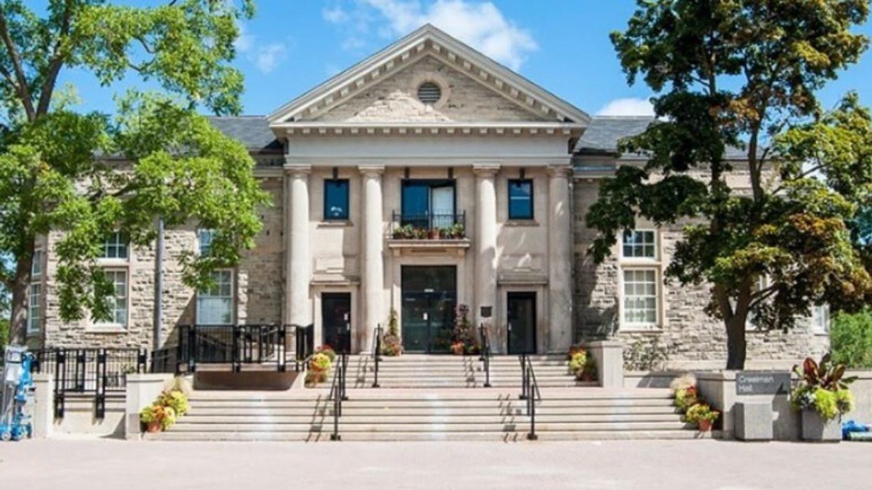 University Of Guelph Students Have Reported Spiked Drinks & Police Are Investigating