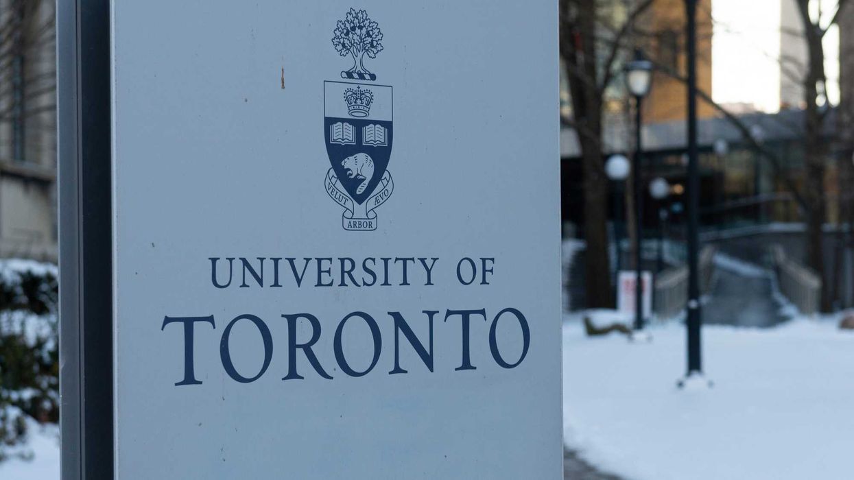 university of toronto sign on campus during winter