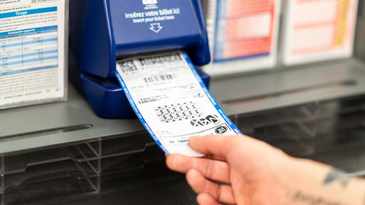 Validation d'un billet de loterie au Québec.