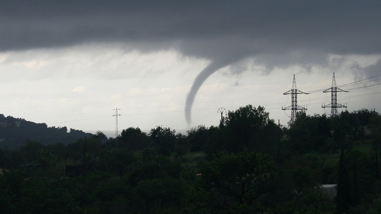 Veille de tornade à Gatineau et les environs et Environnement Canada émet un avis