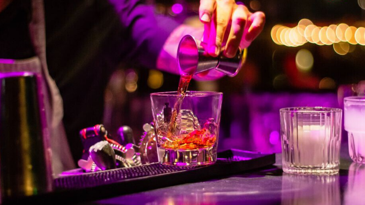 Verre d'alcool.