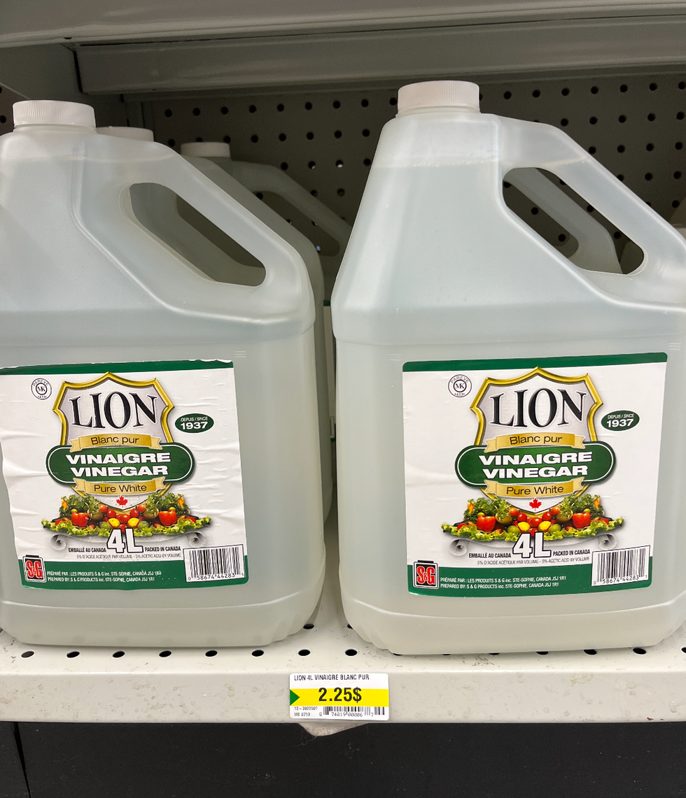 Vinaigre au Dollarama.