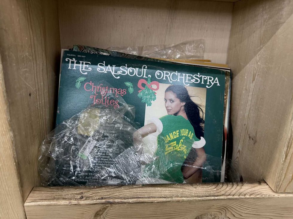 Vinyles en vente chez Renaissance.