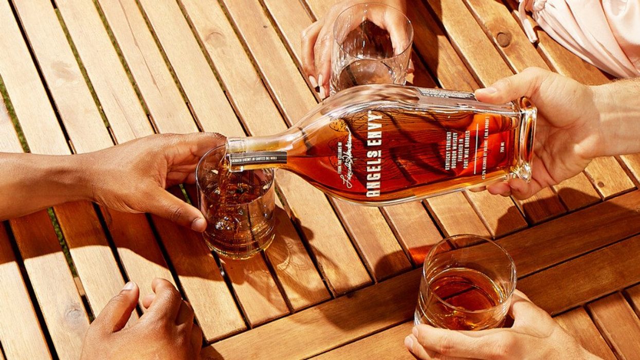 Voici comment choisir le whiskey parfait à offrir en cadeau si tu n’y connais rien