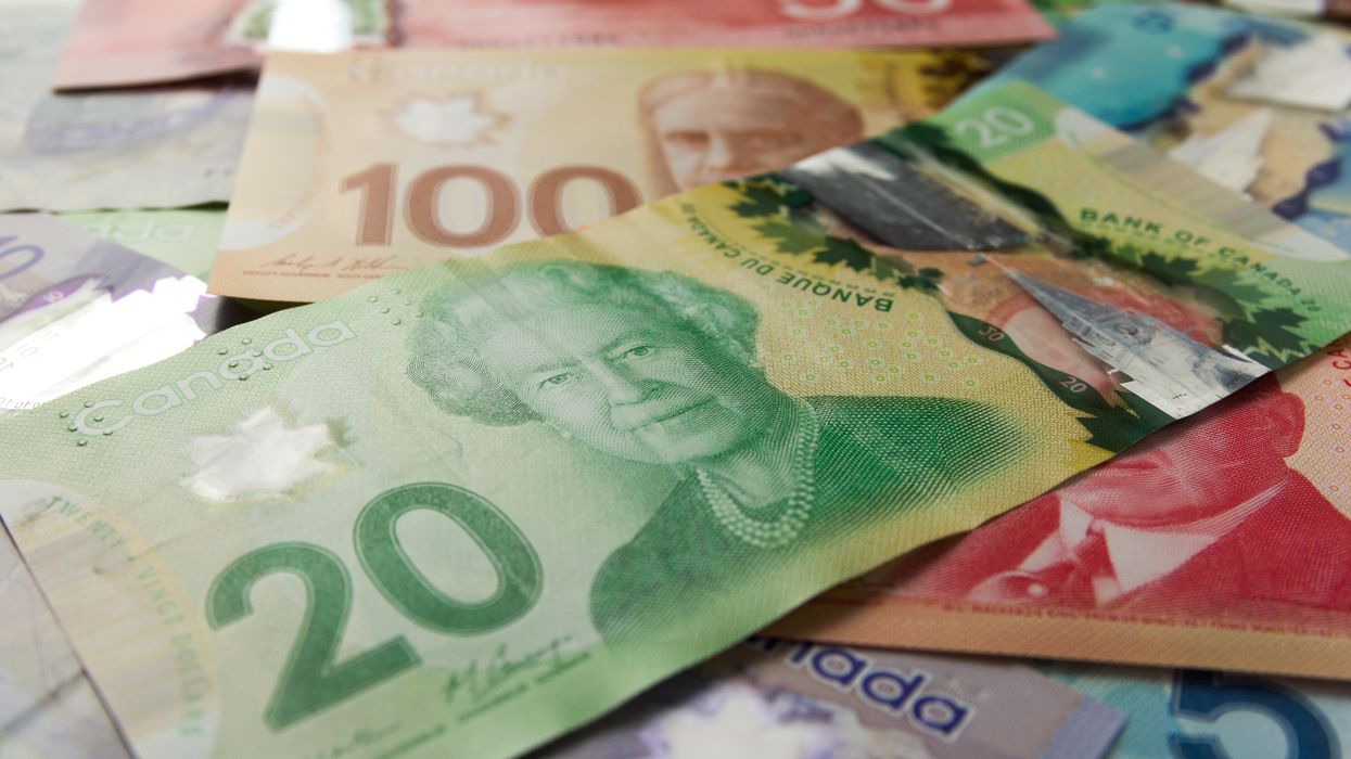 Voici comment tu peux garder ton forfait téléphone et Internet en bas de 70 $ par mois au Québec