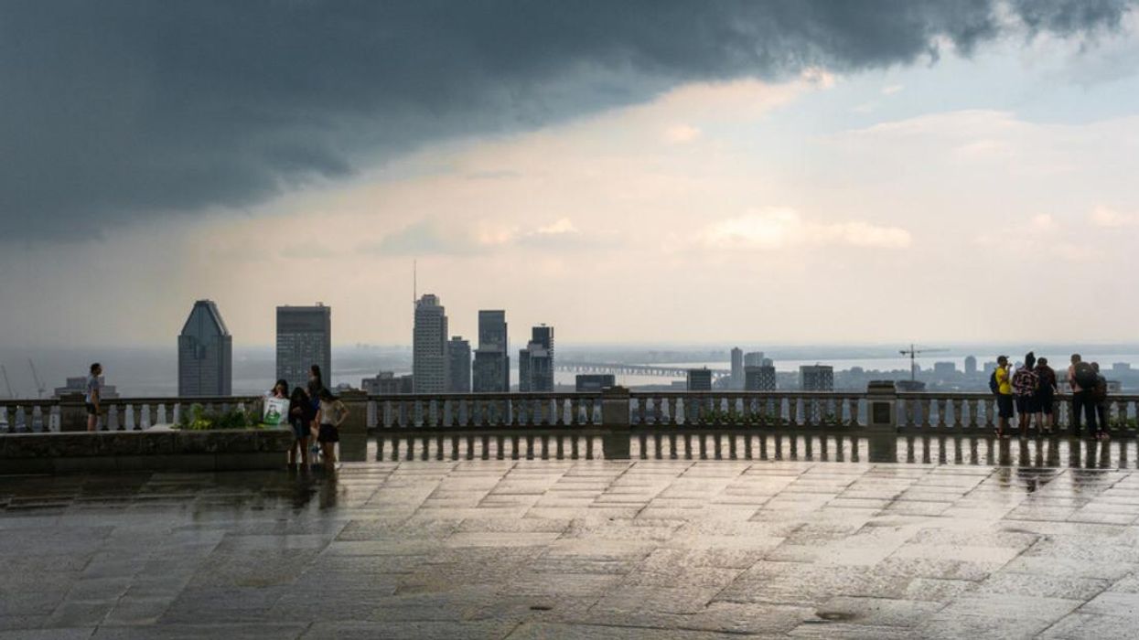 Vue du belvédère Kondiaronk à Montréal après la pluie. 