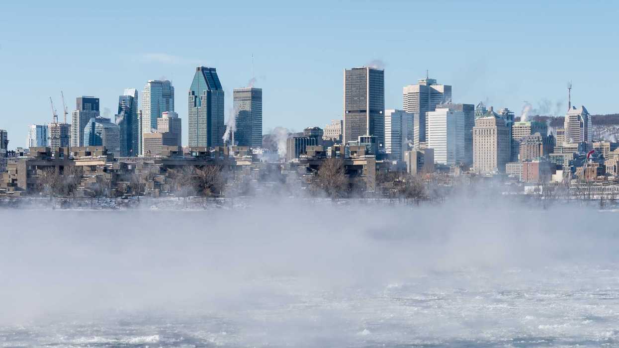 Vue sur Montréal en plein froid glacial.
