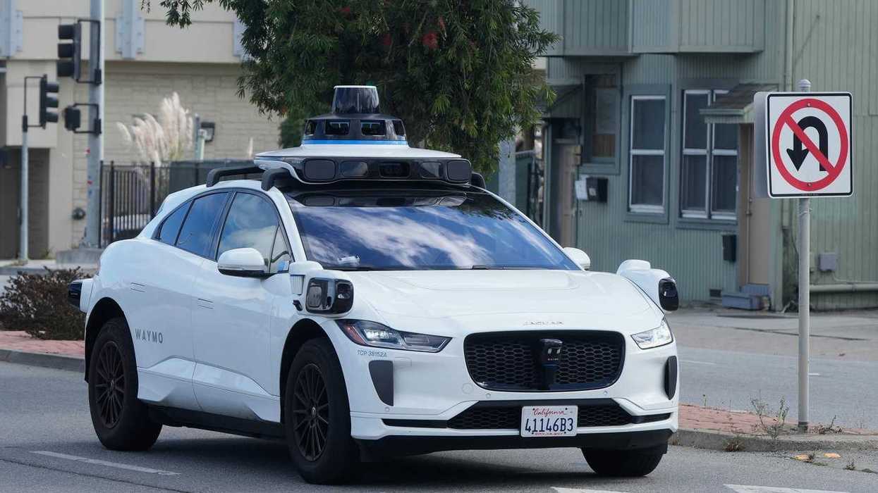 Waymo to launch robotaxis in Toronto