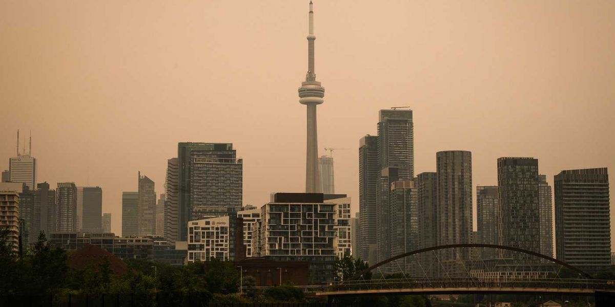 Wildfire smoke turns Toronto sky orange, prompts air quality alerts across Ontario Wildfire smoke turns Toronto sky orange, prompts air quality alerts across Ontario