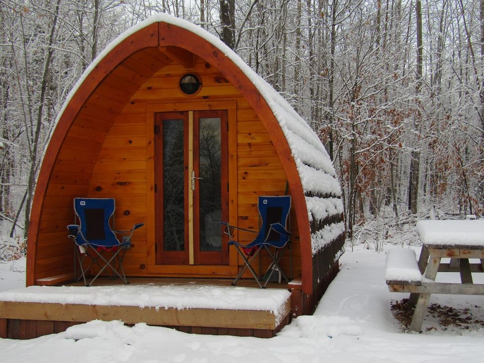 winter airbnb in Ontario