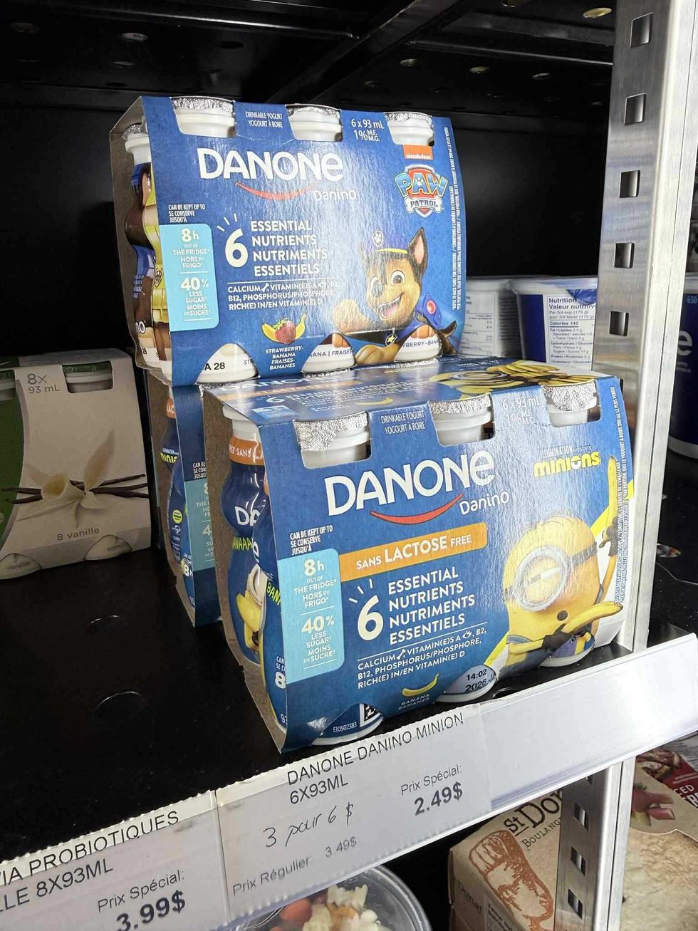 Yogourts Danino sans lactose en vente pour 2,49 $ au Supermarch\u00e9 SavePlus.