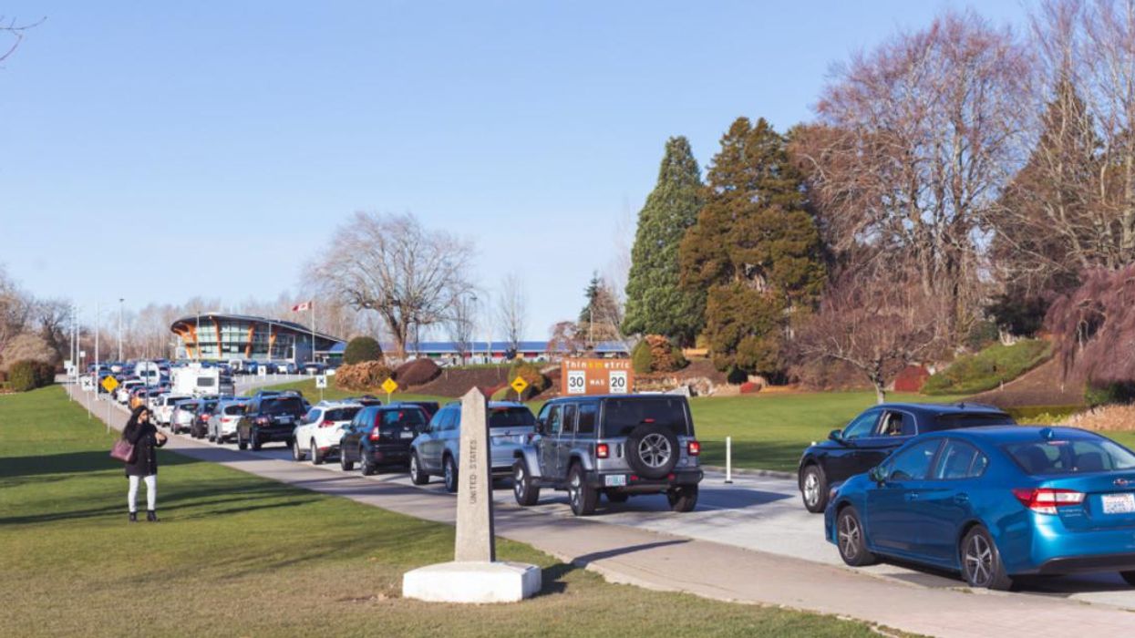 You Can Cross The US Land Border From BC Without A PCR Test If You Meet These Requirements