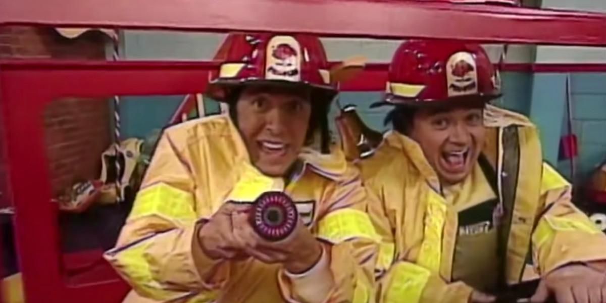 Les Pompiers De Pin Pon R unis Pr s De 25 Ans Plus Tard Et a Va Te les-pompiers-de-pin-pon-r-unis-pr-s-de-25-ans-plus-tard-et-a-va-te